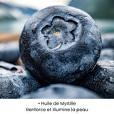 Huile de myrtille utilisée dans les soins KALYAË ORIGIN, reconnue pour renforcer et illuminer la peau.