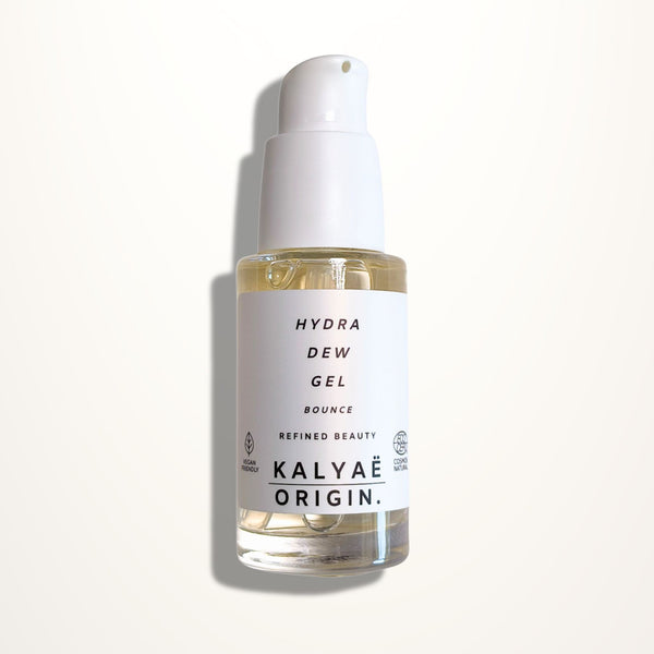 Hydra Dew Gel hydratant visage certifié COSMOS NATURAL 30 ml présenté sur fond clair – KALYAË ORIGIN