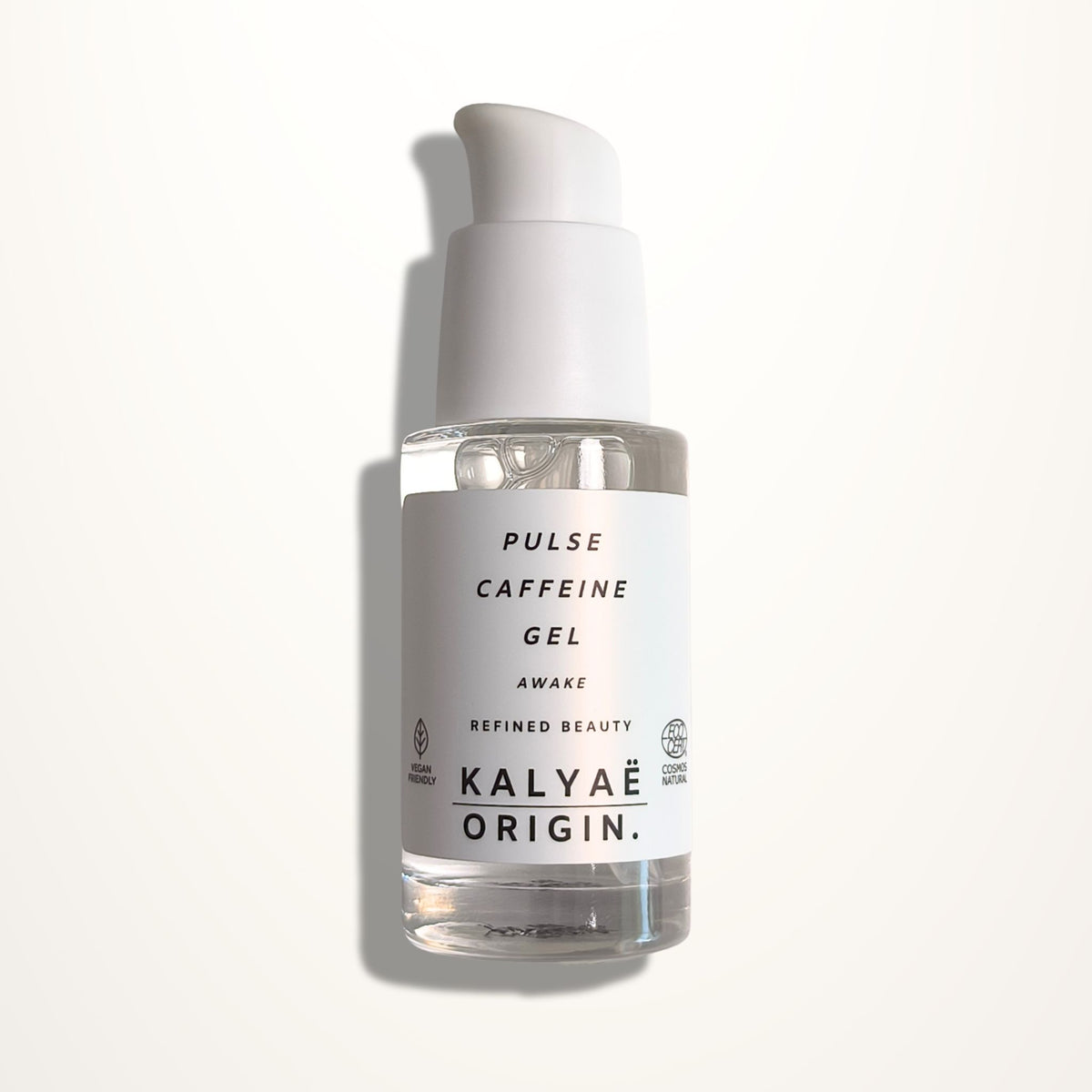 Pulse Caffeine Gel contour des yeux défatigant certifié COSMOS NATURAL 30 ml présenté sur fond clair – KALYAË ORIGIN