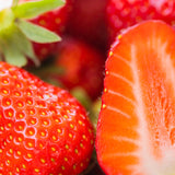 Fraise antioxydant naturel utilisé dans les soins certifiés COSMOS NATURAL – KALYAË ORIGIN